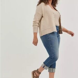 Torrid Vintage Blue Cropped Jeans